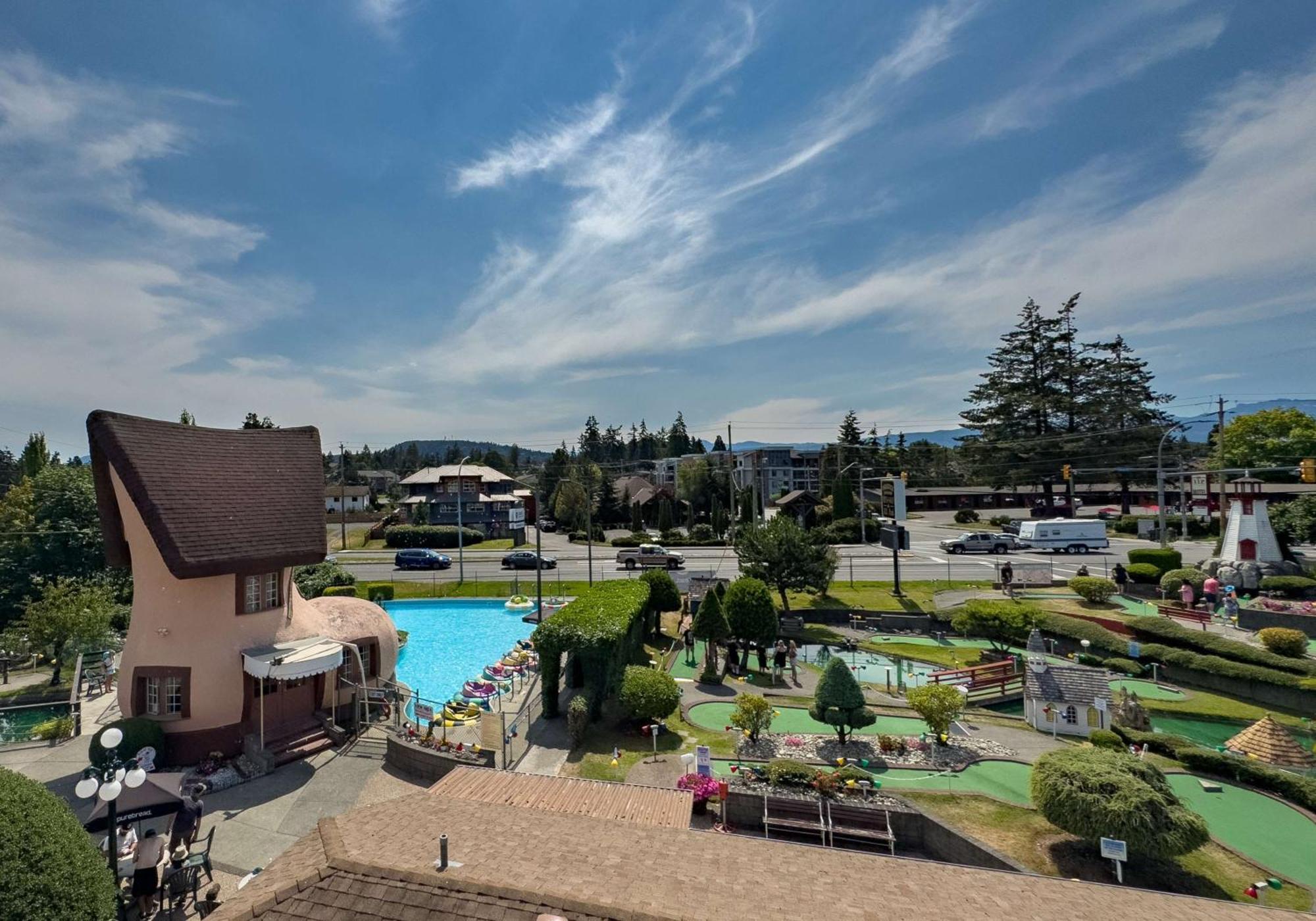 Coast Parksville Hotel Exterior photo