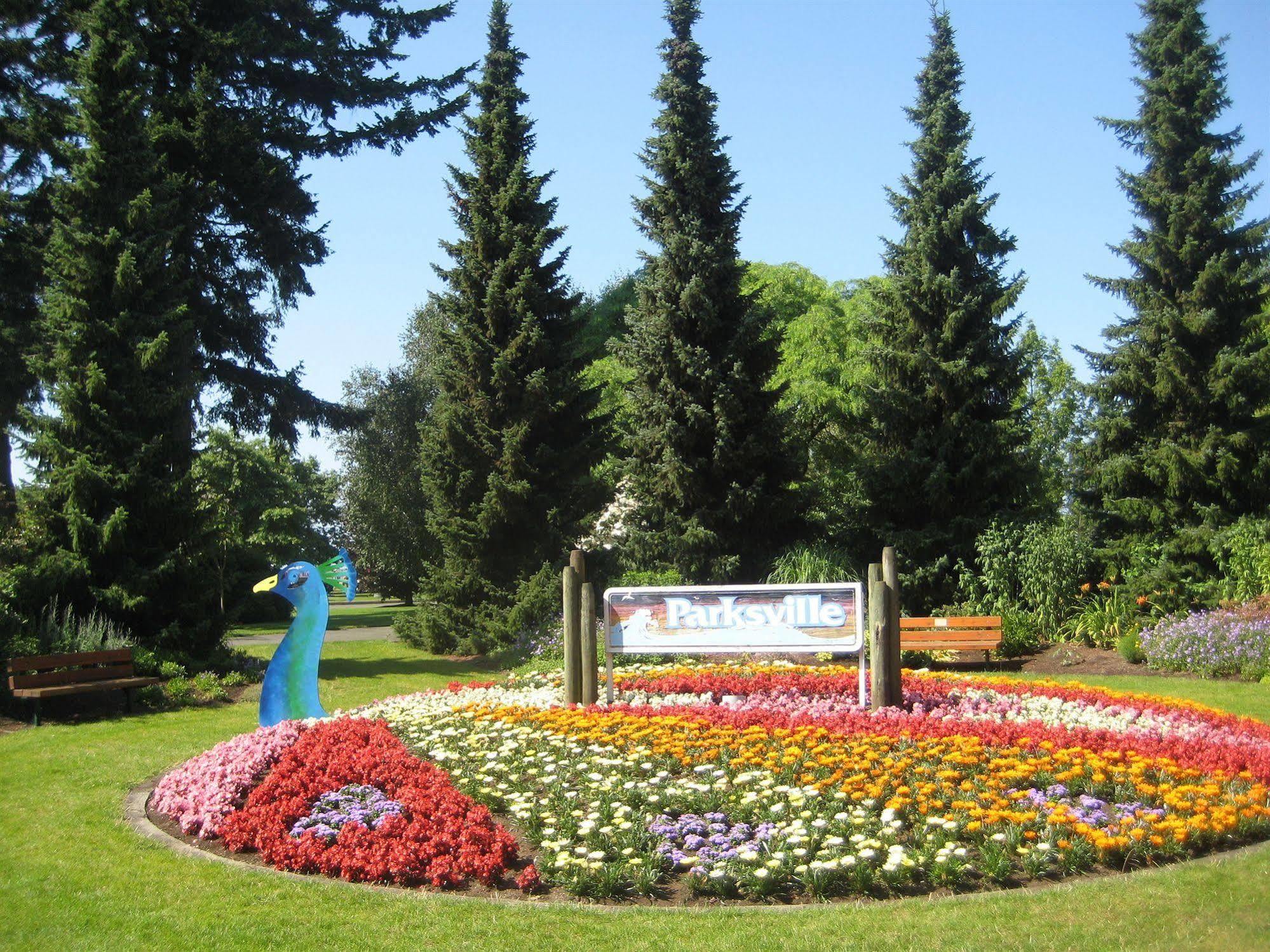 Coast Parksville Hotel Exterior photo